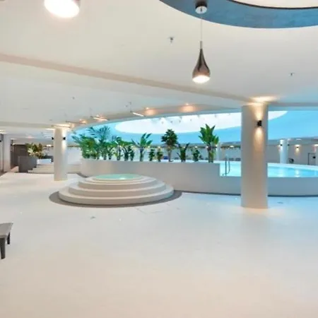 Hanza Tower White 24 Pool & Jacussi & Sauna Szczecin